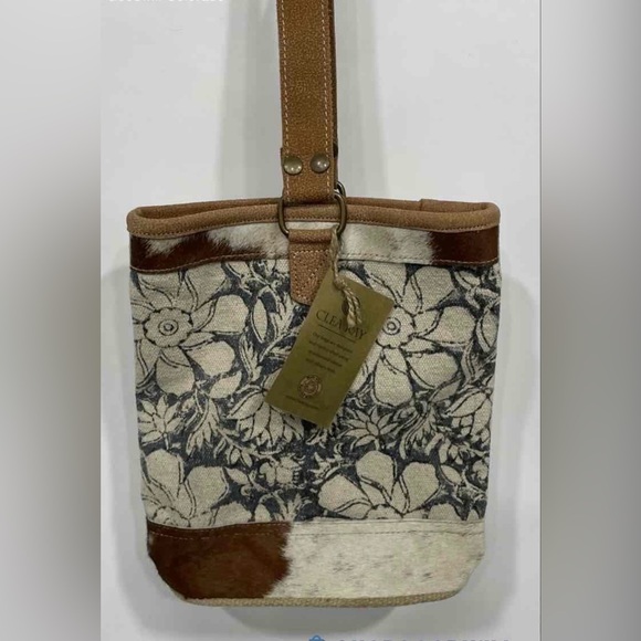 Clea Ray Handbags - Clea Ray Leather Hide Canvas Bag 2 Wine Bottle Gift Bag NWT